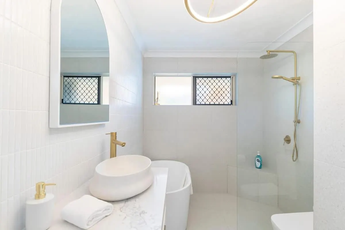 Salt & Sky - Kawana Rooftop Beach Break Buddina